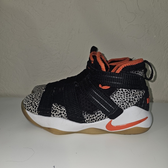 Lebron Safari Solider 11 - Picture 3 of 7